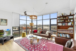 Stunning 2-Bed Apartment with Gorgeous City Views
